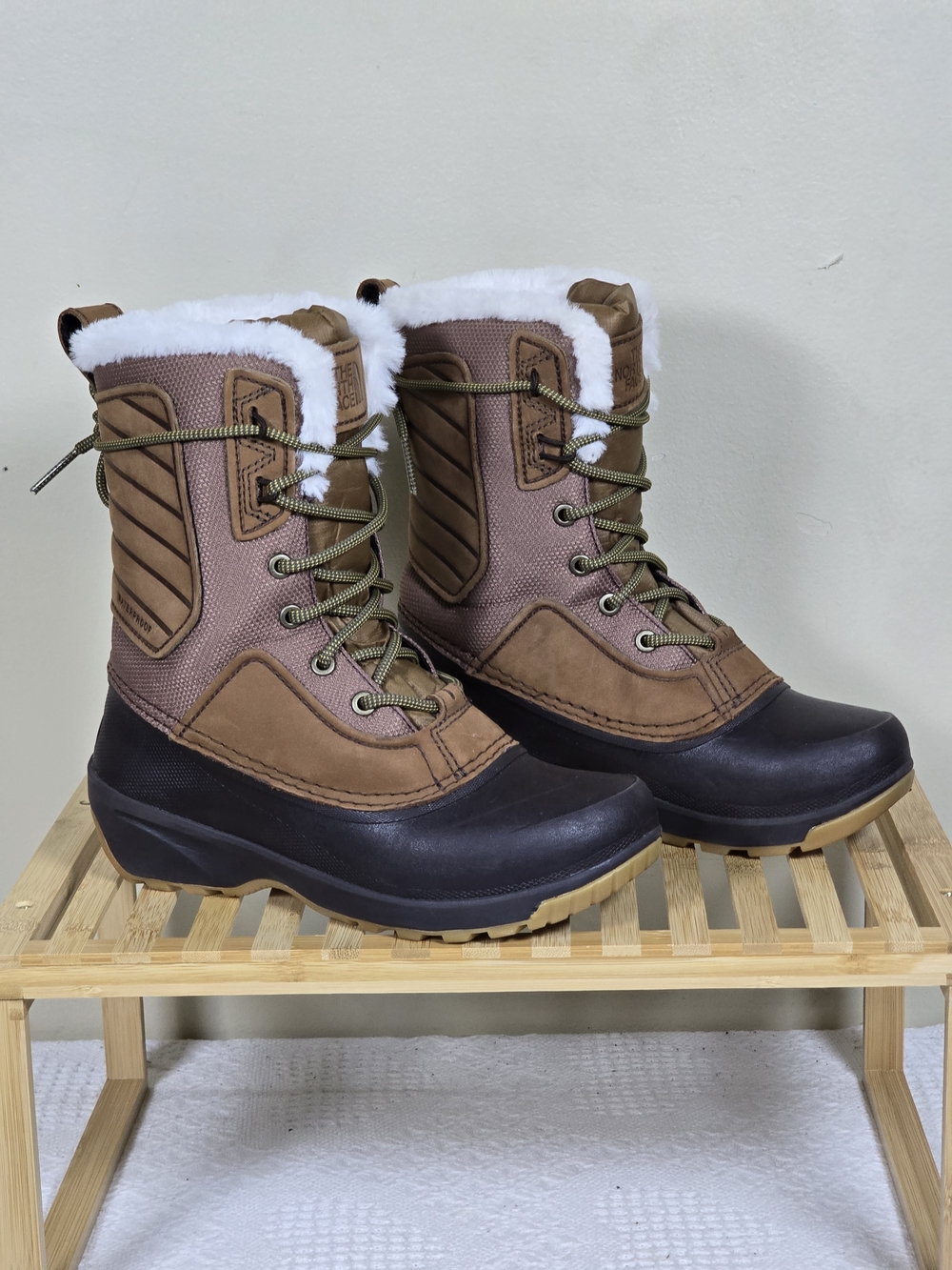 The North Face Women’s Waterproof Faux Fur Winter Snow Boots Brown  US 5.5 - Picture 10 of 10